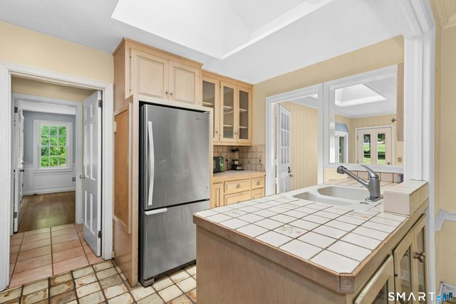 5195 Madison Avenue, Trumbull, CT 06611