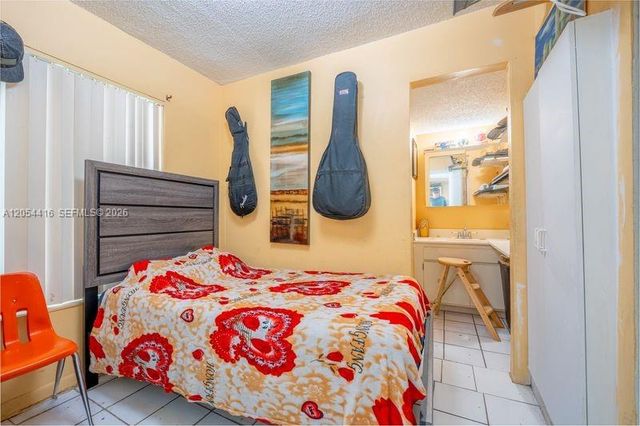 9917 W Okeechobee Road 3306, Hialeah Gardens, FL 33016