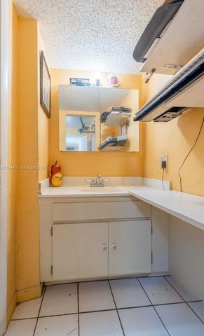 9917 W Okeechobee Road 3306, Hialeah Gardens, FL 33016