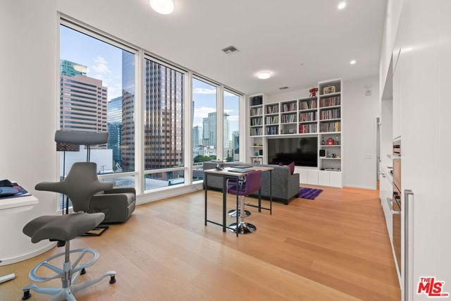 877 Francisco Street 806, Los Angeles, CA 90017