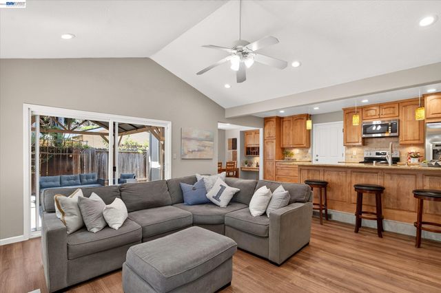 4634 Klamath Ct, Pleasanton, CA 94566