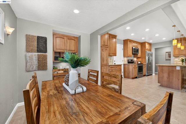 4634 Klamath Ct, Pleasanton, CA 94566