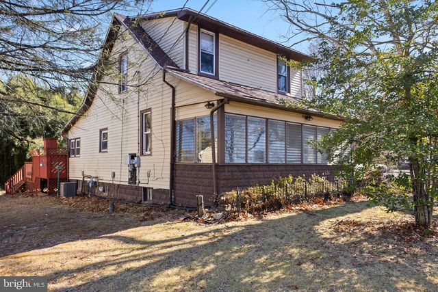 421 CEDAR AVENUE, Lindenwold, NJ 08021