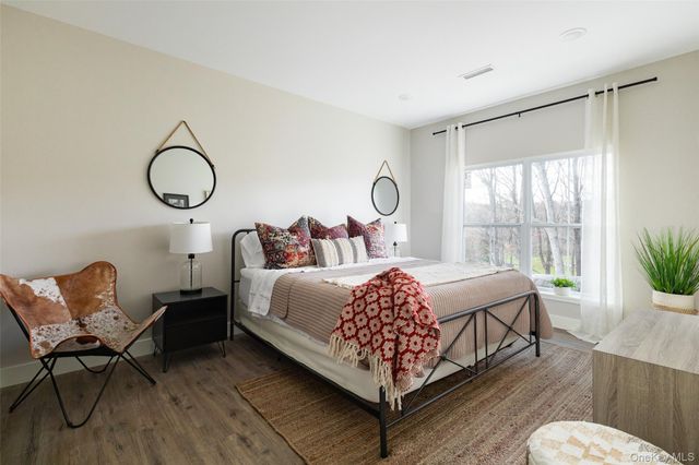 6 Hudson West Drive 322 322, 707, 919, 922, Marlboro, NY 12542