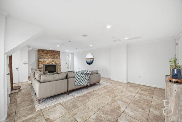 22-61 46th Street, Astoria, NY 11105