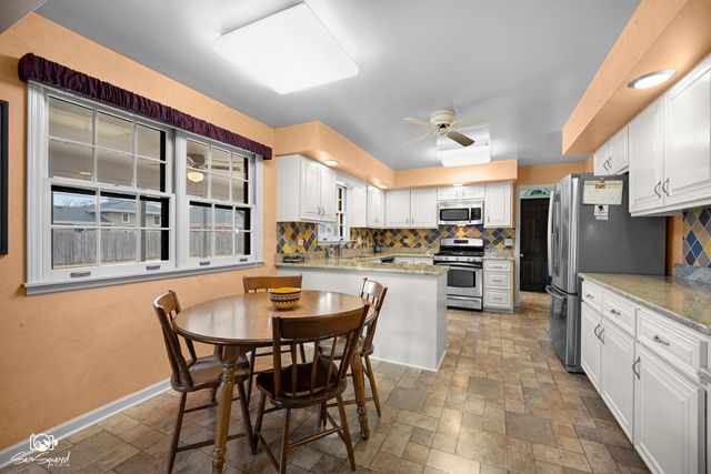 506 Timberline Drive, Joliet, IL 60431