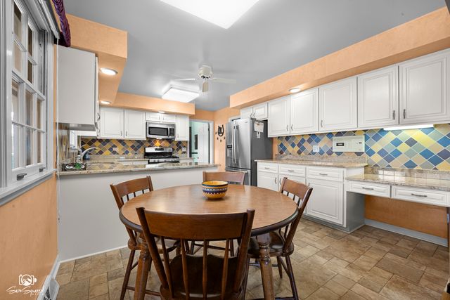 506 Timberline Drive, Joliet, IL 60431