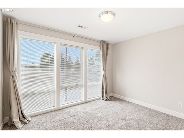 8209 Se 69TH Ave, Portland, OR 97206