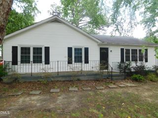 1536 Hight Street, Henderson, NC 27536