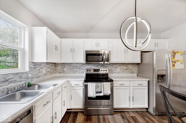 11103 Waterfield Place, Indianapolis, IN 46235