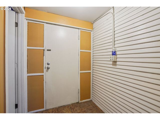 3951 Se HOLGATE Blvd, Portland, OR 97202