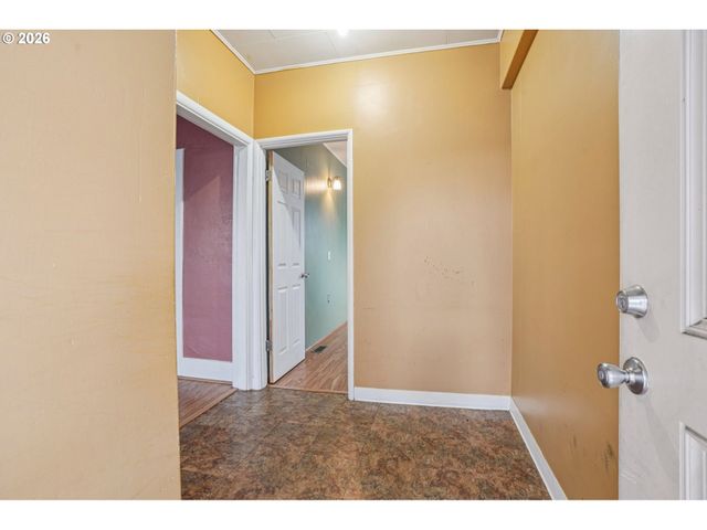 3951 Se HOLGATE Blvd, Portland, OR 97202