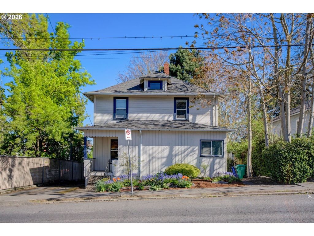 3951 Se HOLGATE Blvd, Portland, OR 97202