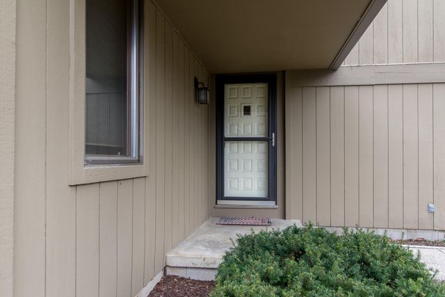 527 Park Place, Ann Arbor, MI 48176