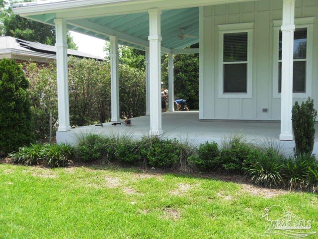 3003 E Blount St, Pensacola, FL 32503