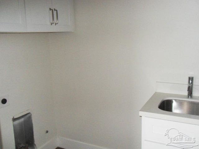 3003 E Blount St, Pensacola, FL 32503