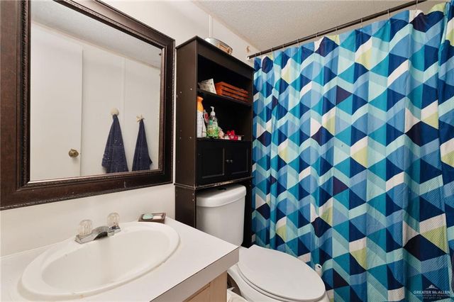 14 W 4th Street N, Weslaco, TX 78596