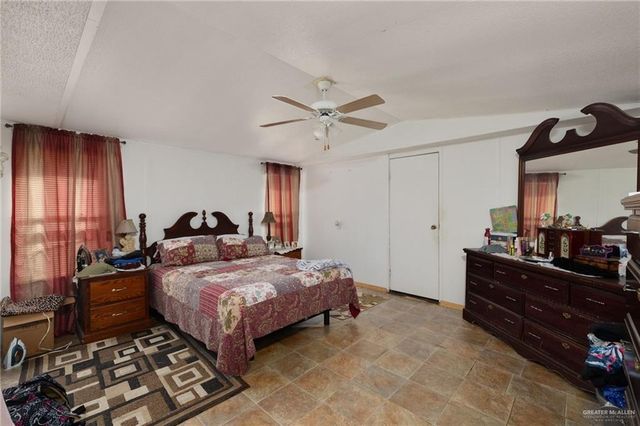 14 W 4th Street N, Weslaco, TX 78596