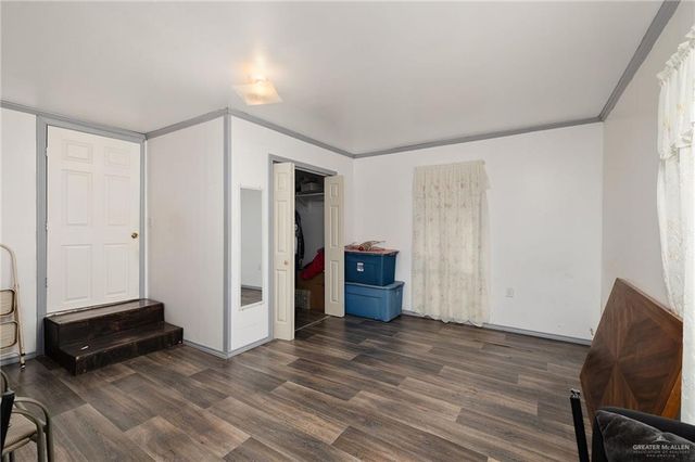 14 W 4th Street N, Weslaco, TX 78596