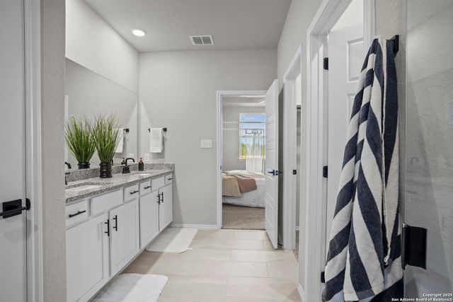 3457 Meteor Night, Converse, TX 78109