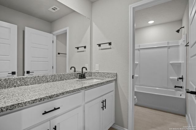 3457 Meteor Night, Converse, TX 78109