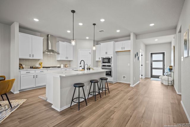 3457 Meteor Night, Converse, TX 78109