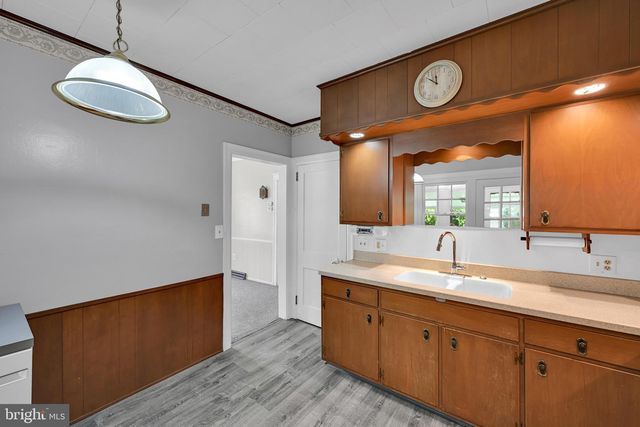 116 PARK RD, Reading, PA 19610