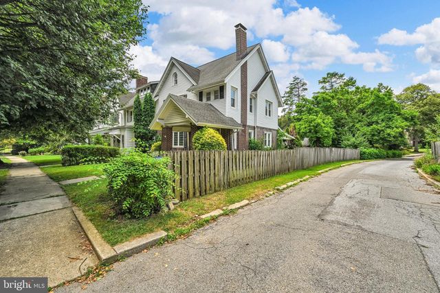 116 PARK RD, Reading, PA 19610