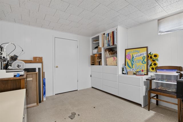 4108 Ardmore Road, Des Moines, IA 50310