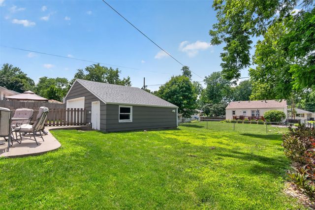 4108 Ardmore Road, Des Moines, IA 50310