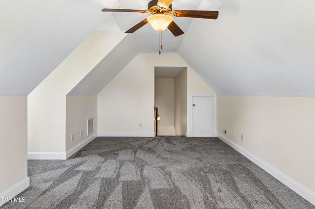 406 Grovemont Place, Piney Flats, TN 37686