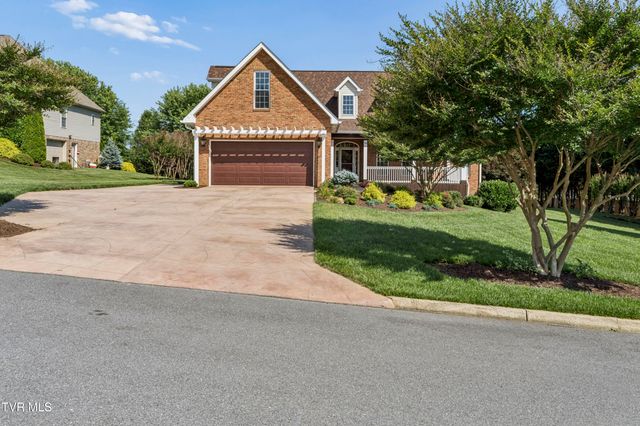 406 Grovemont Place, Piney Flats, TN 37686
