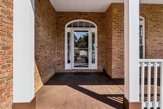 406 Grovemont Place, Piney Flats, TN 37686