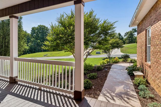 406 Grovemont Place, Piney Flats, TN 37686