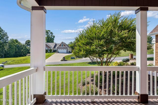 406 Grovemont Place, Piney Flats, TN 37686