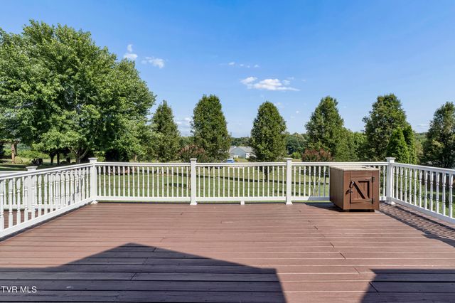 406 Grovemont Place, Piney Flats, TN 37686