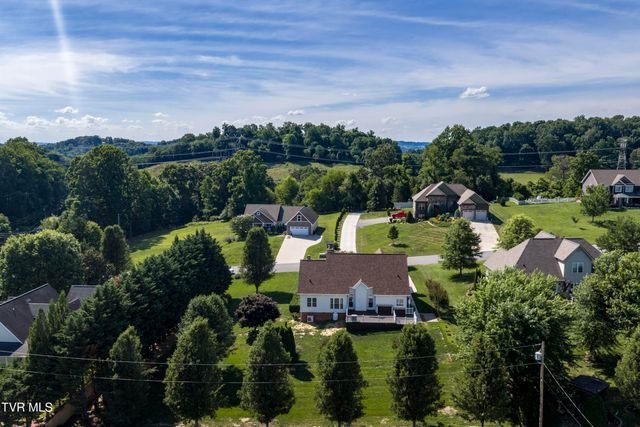 406 Grovemont Place, Piney Flats, TN 37686