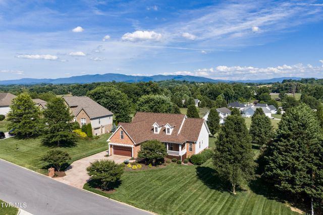 406 Grovemont Place, Piney Flats, TN 37686