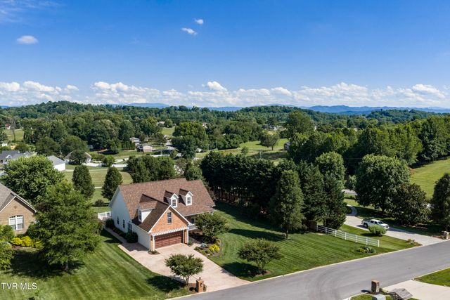 406 Grovemont Place, Piney Flats, TN 37686