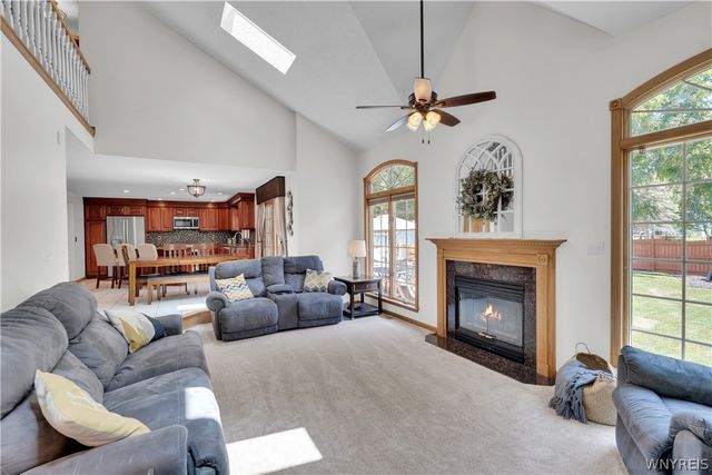 75 Michael's Walk, Lancaster, NY 14086