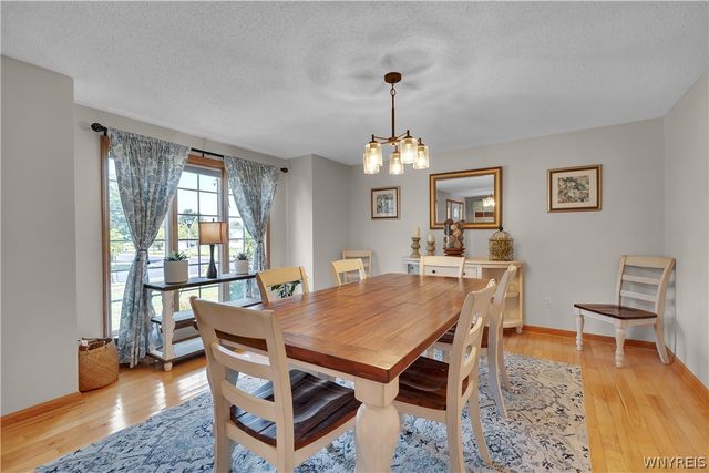 75 Michael's Walk, Lancaster, NY 14086