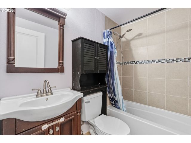 7001 Ne 101ST Ct, Vancouver, WA 98662