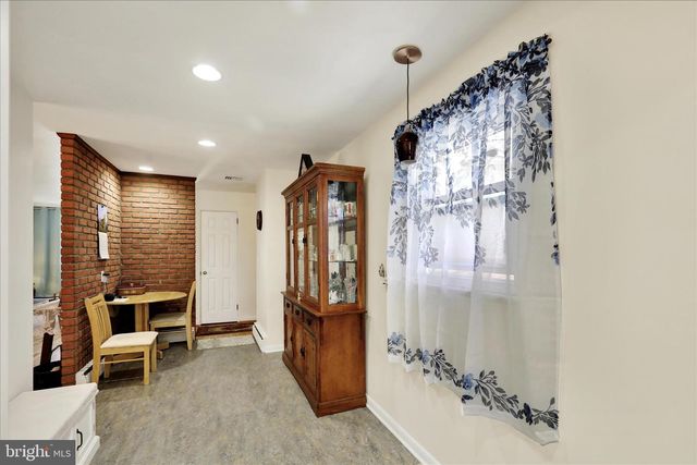 56 BRENNER ST, Millersville, PA 17551