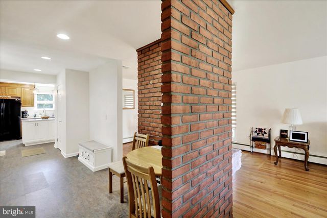 56 BRENNER ST, Millersville, PA 17551