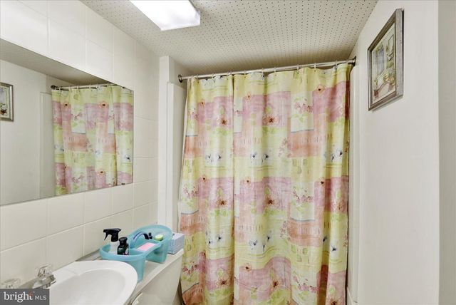 56 BRENNER ST, Millersville, PA 17551