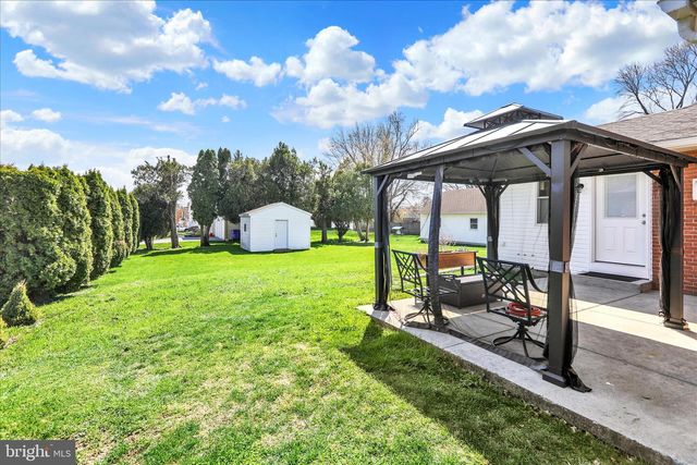 56 BRENNER ST, Millersville, PA 17551
