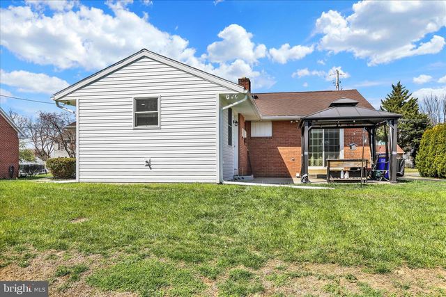 56 BRENNER ST, Millersville, PA 17551