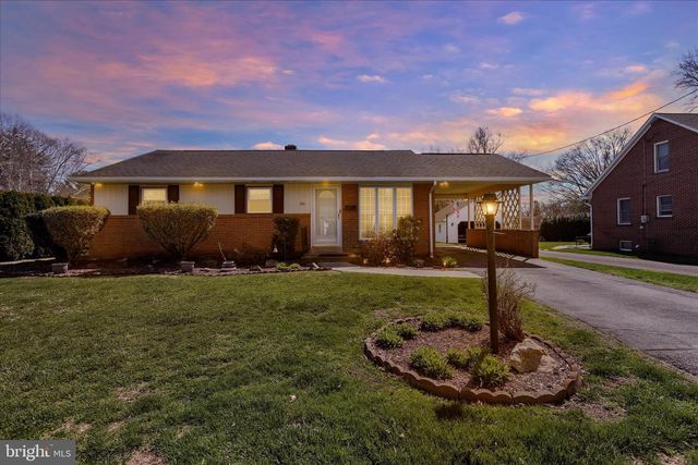 56 BRENNER ST, Millersville, PA 17551
