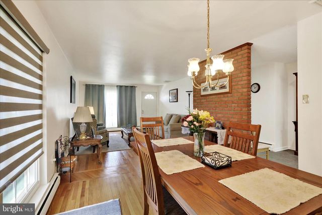 56 BRENNER ST, Millersville, PA 17551