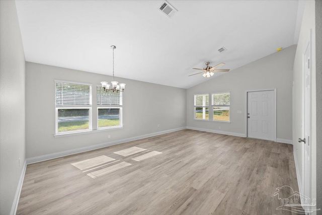 3009 N 36th Ave, Milton, FL 32583